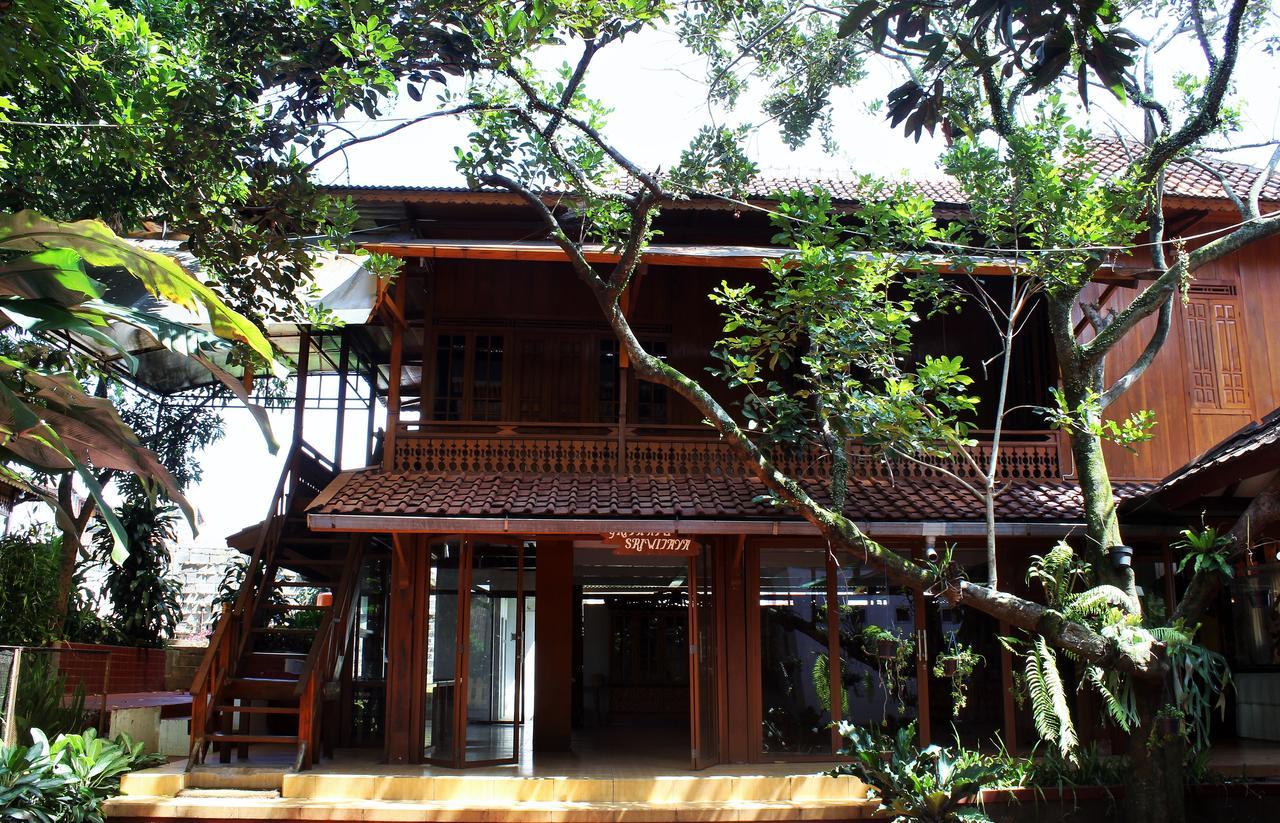 בנדונג Reddoorz Hostel @ Dago 2 מראה חיצוני תמונה