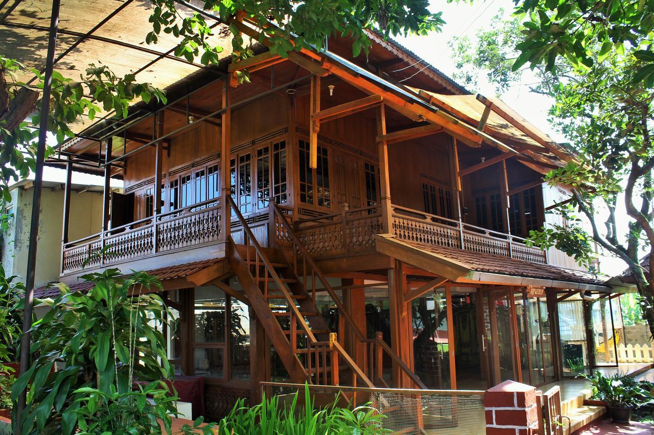 בנדונג Reddoorz Hostel @ Dago 2 מראה חיצוני תמונה