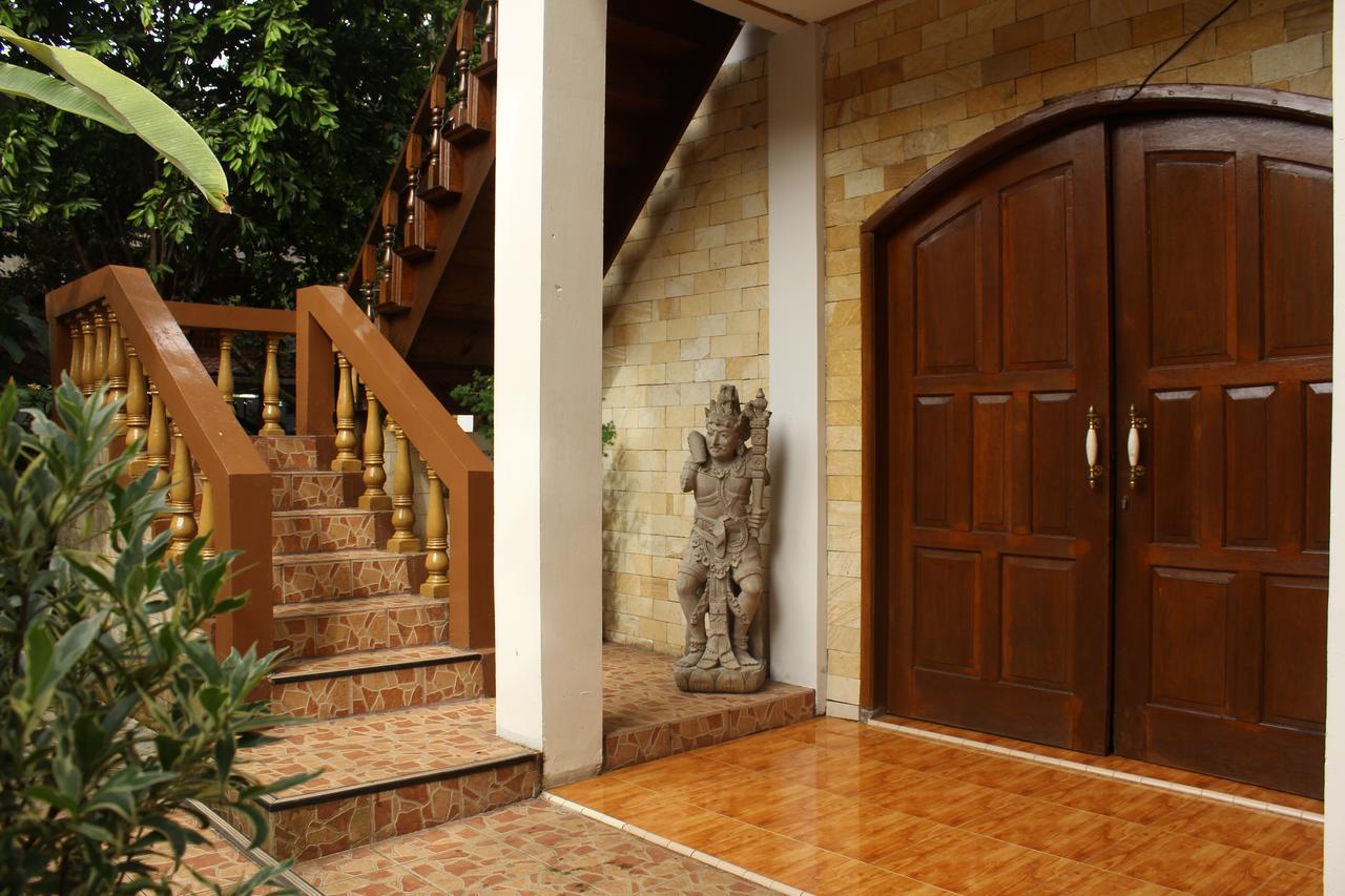 בנדונג Reddoorz Hostel @ Dago 2 מראה חיצוני תמונה