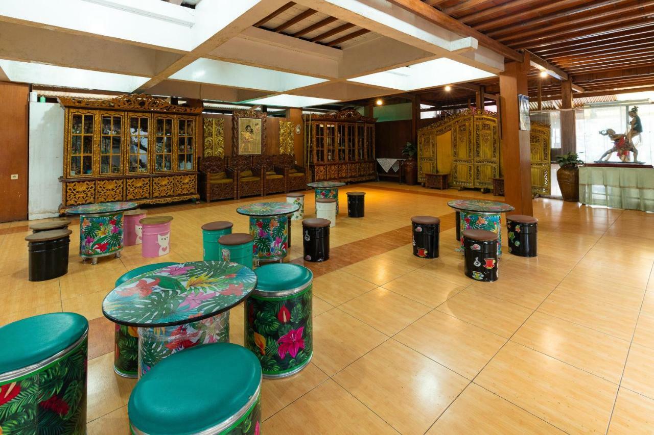בנדונג Reddoorz Hostel @ Dago 2 מראה חיצוני תמונה