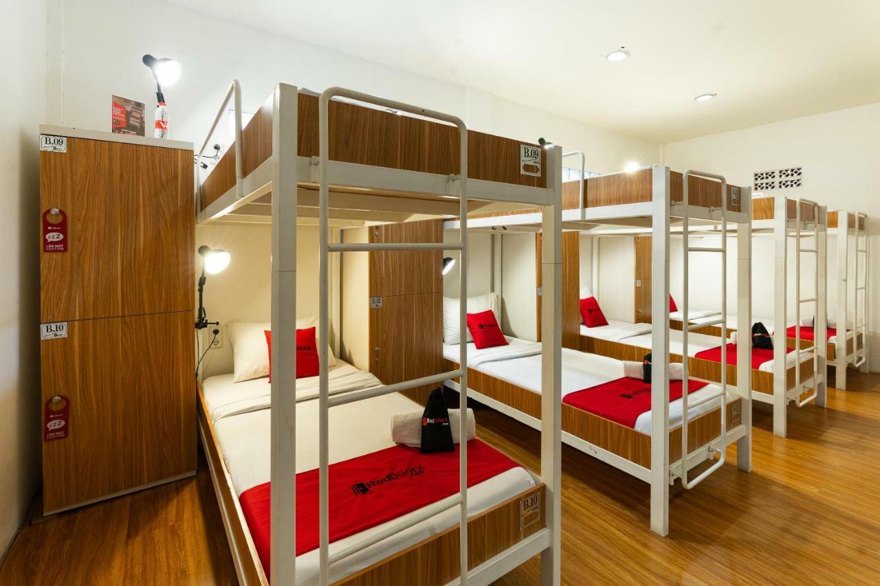 בנדונג Reddoorz Hostel @ Dago 2 מראה חיצוני תמונה