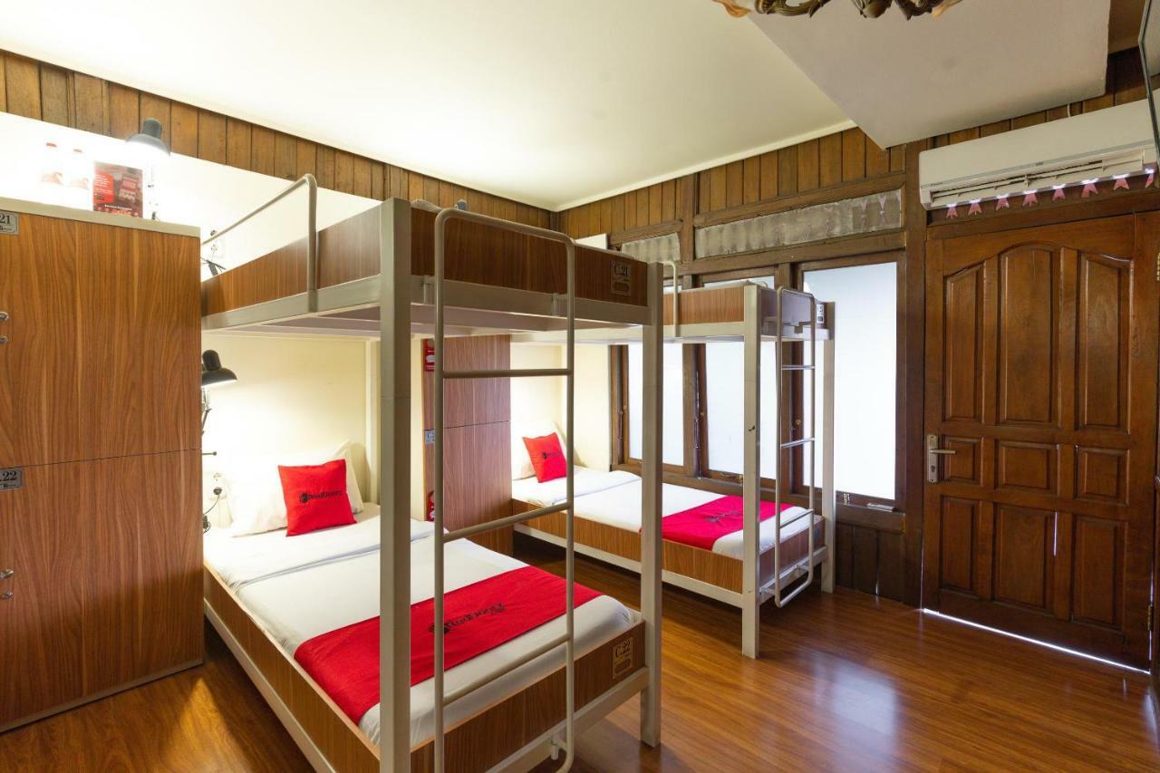 בנדונג Reddoorz Hostel @ Dago 2 מראה חיצוני תמונה