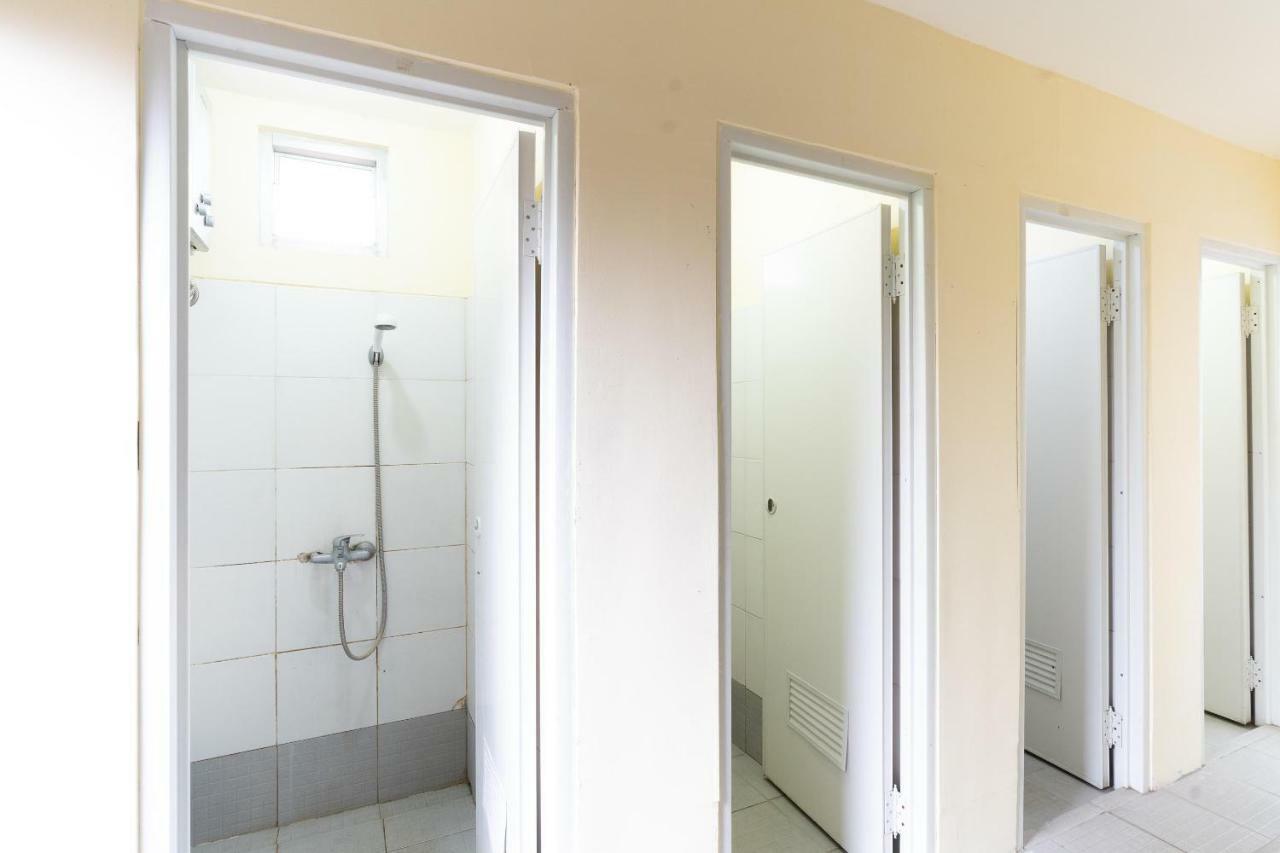 בנדונג Reddoorz Hostel @ Dago 2 מראה חיצוני תמונה