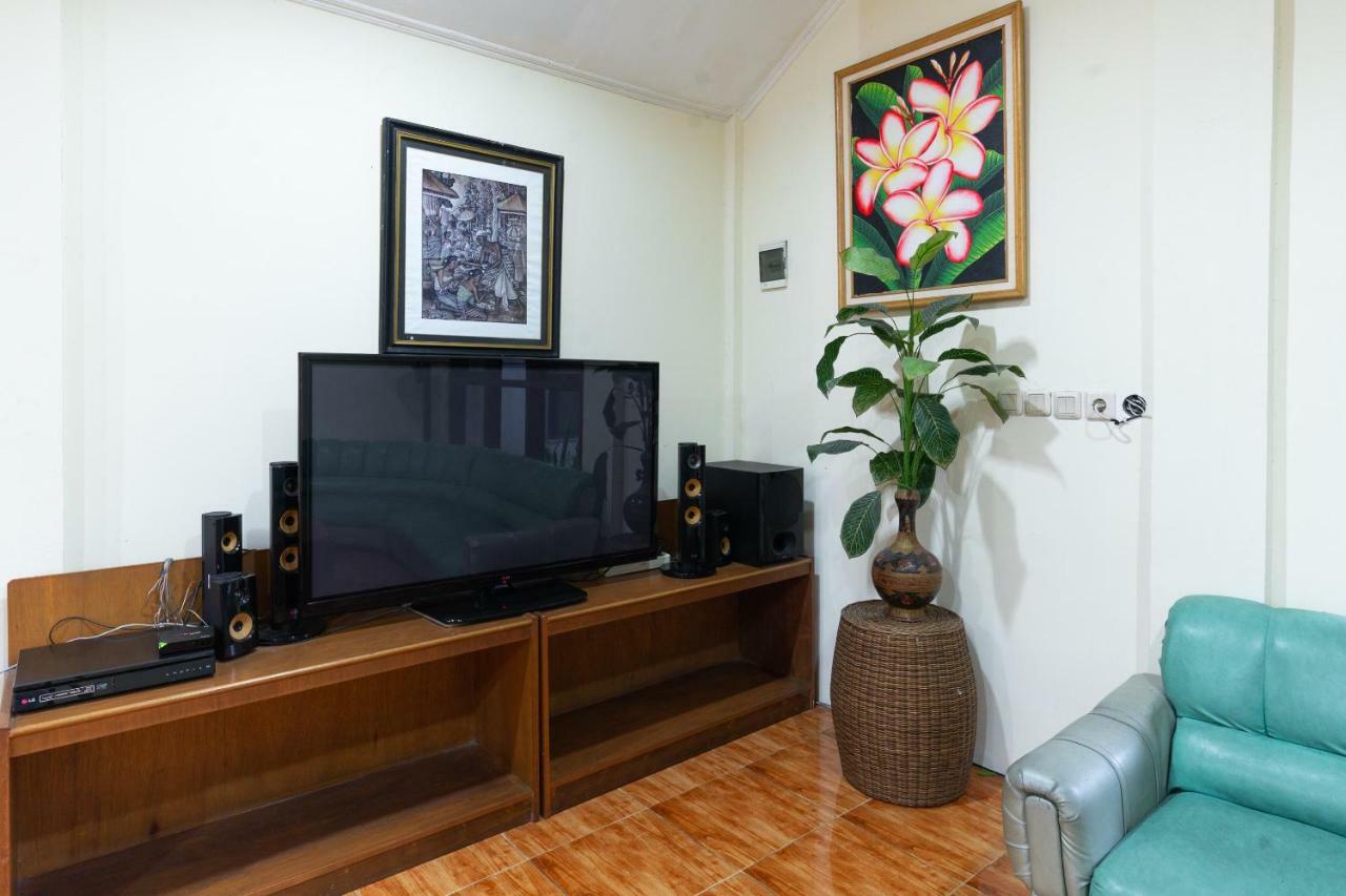 בנדונג Reddoorz Hostel @ Dago 2 מראה חיצוני תמונה