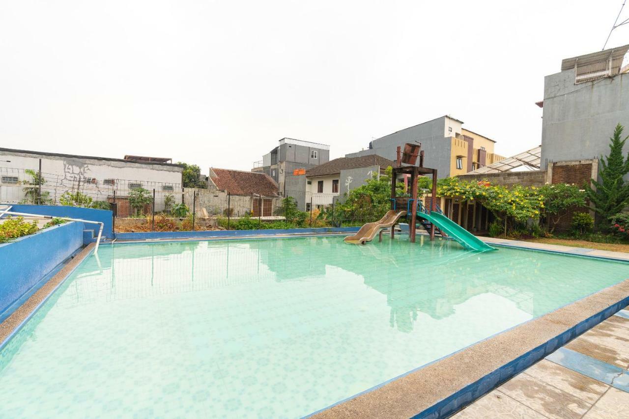 בנדונג Reddoorz Hostel @ Dago 2 מראה חיצוני תמונה